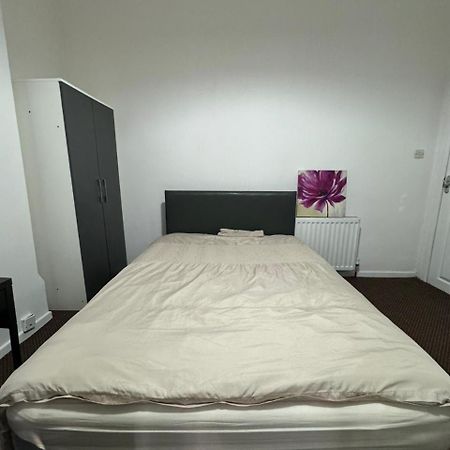 Nice Ensuite Near Cricket Ground Νότιγχαμ Εξωτερικό φωτογραφία